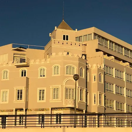 Castelo Do Relogio By Ferias Em Figueira