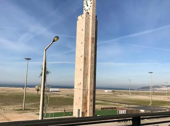 Castelo Do Relogio By Ferias Em Figueira * Figueira da Foz